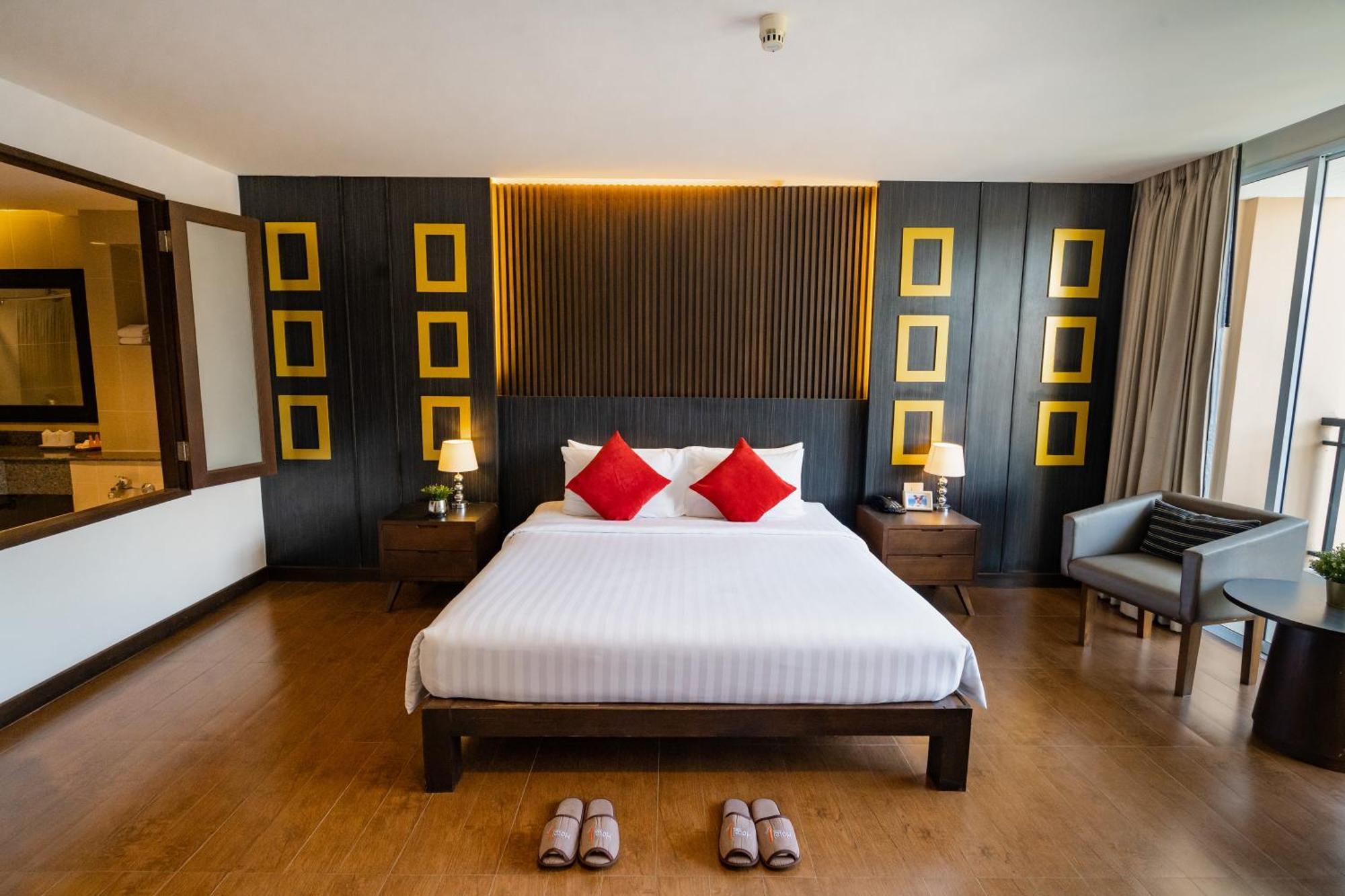 Hotel J Pattaya Exterior photo
